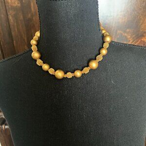 Gold bead necklace - excellent condition